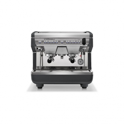 Nuova Simonelli Appia II Compact widziany z przodu