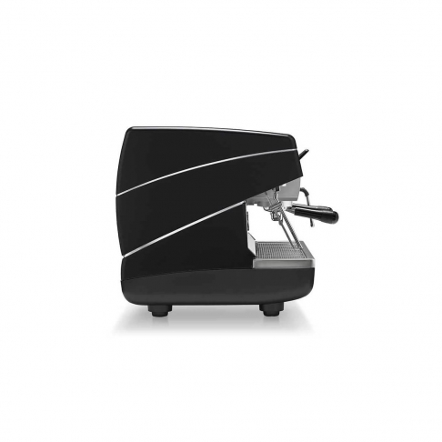 Nuova Simonelli Appia II Black widziany z bolu