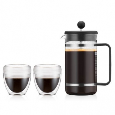 French Press Bodum w towarzystwie szklaneczek z kawą