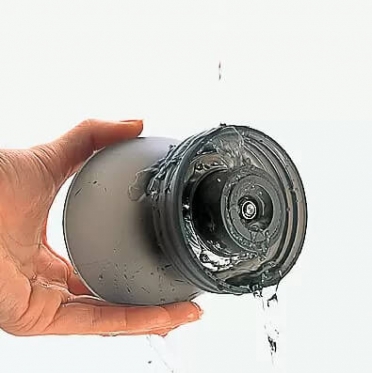 Łatwe czyszczenie młynka Hario