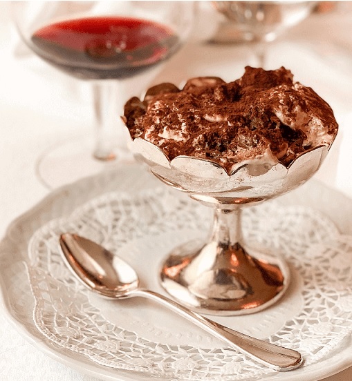 Deser z kawą mieloną