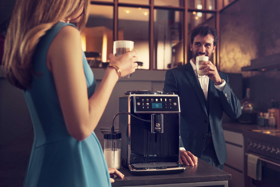 Para pijąca kawę ekspres Saeco Xelsis SM7580/00