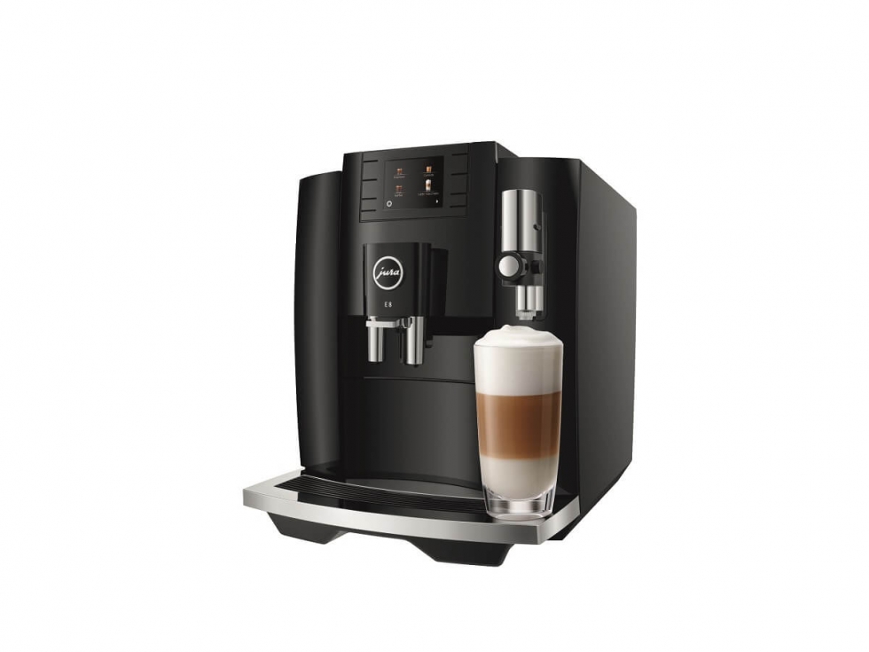 Latte macchiato z Jura E8 Piano Black (EB)